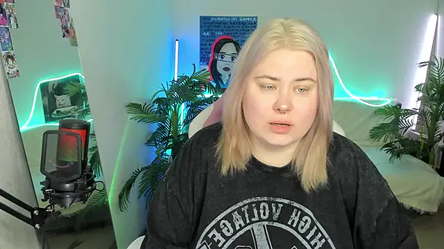 Akemi BBW online show from March 19, 2025, 8:23 am