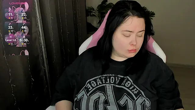 Akemi BBW online show from December 16, 2025, 5:01 am