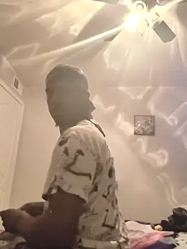 Snapshot of icyMike43 chatting on February 16, 2026, 3:30 pm icyMike43 online show from February 16, 2026, 3:30 pm