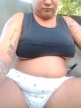 Snapshot of sirenita24x chatting on January 19, 2026, 12:42 pm sirenita24x online show from January 19, 2026, 12:42 pm