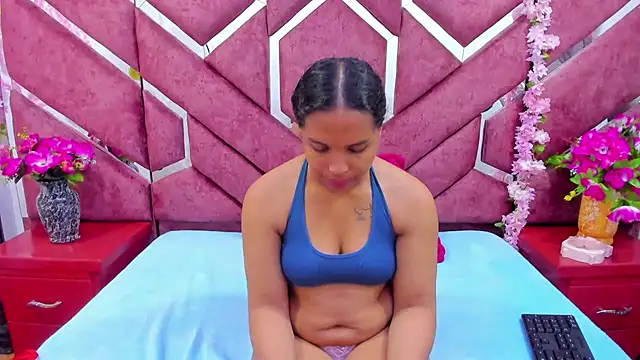 Snapshot of AnalNaugthy chatting on October 18, 2025, 11:55 am AnalNaugthy online show from October 18, 2025, 11:55 am