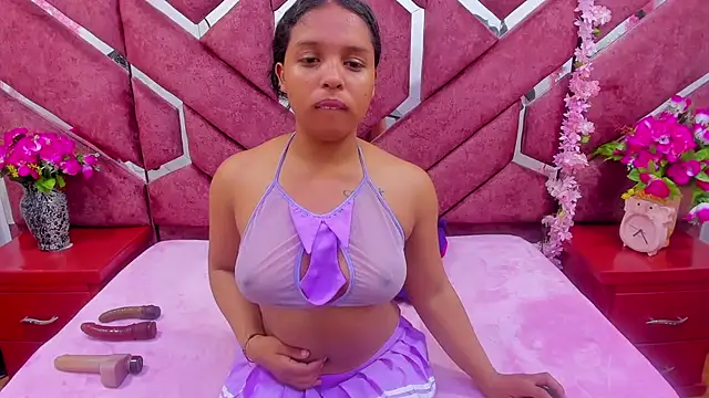 Snapshot of AnalNaugthy chatting on October 22, 2025, 11:43 am AnalNaugthy online show from October 22, 2025, 11:43 am