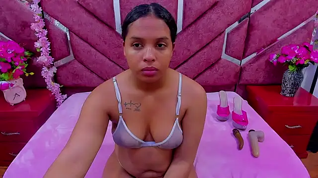 Snapshot of AnalNaugthy chatting on October 25, 2025, 11:40 am AnalNaugthy online show from October 25, 2025, 11:40 am