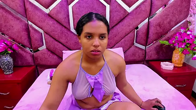 Snapshot of AnalNaugthy chatting on November 14, 2025, 12:37 pm AnalNaugthy online show from November 14, 2025, 12:37 pm