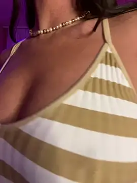 Snapshot of karrola chatting on January 20, 2025, 6:43 pm karrola online show from January 20, 2025, 6:43 pm