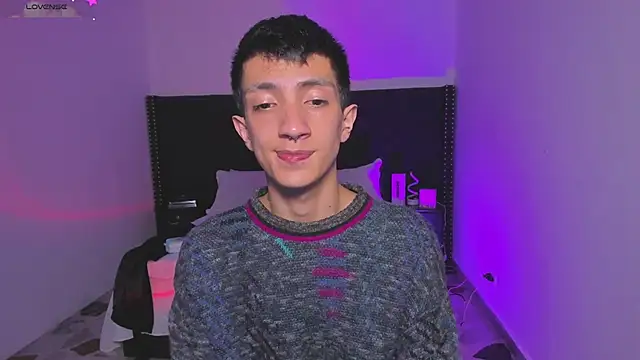 DereckCooperr online show from January 5, 2025, 1:13 am