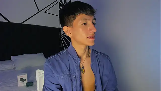 DereckCooperr online show from March 20, 2025, 2:51 am