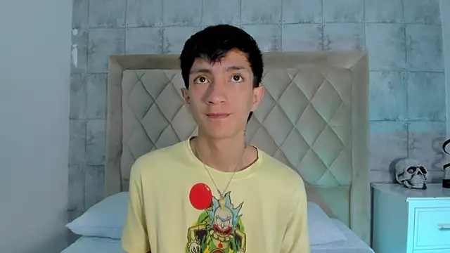 DereckCooperr online show from October 16, 2025, 11:06 pm