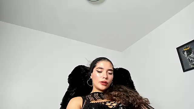 PortraitMarie online show from January 29, 2025, 5:56 pm