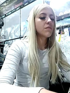eva-2023 online show from December 10, 2024, 9:43 pm