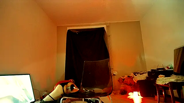 CharlotteVixxens online show from March 3, 2025, 8:32 pm