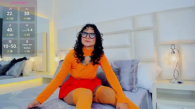 AliceBanks online show from February 12, 2025, 12:12 pm