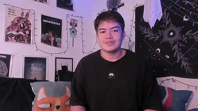 Snapshot of Nico_bulg3 chatting on October 15, 2025, 2:33 am Nico bulg3 online show from October 15, 2025, 2:33 am