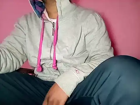 Snapshot of damsexy4 chatting on February 8, 2025, 2:36 am damsexy4 online show from February 8, 2025, 2:36 am