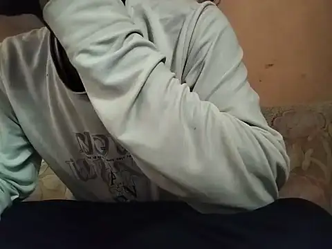 Snapshot of damsexy4 chatting on November 10, 2025, 2:43 am damsexy4 online show from November 10, 2025, 2:43 am