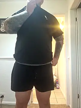 iang6348 online show from September 18, 2025, 8:55 pm