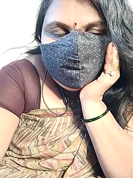 Snapshot of Love-priya chatting on February 15, 2025, 9:05 am Love-priya online show from February 15, 2025, 9:05 am