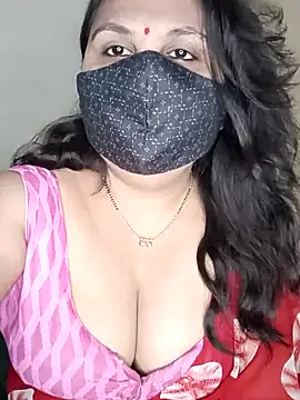 Snapshot of Love-priya chatting on February 22, 2025, 7:23 am Love-priya online show from February 22, 2025, 7:23 am