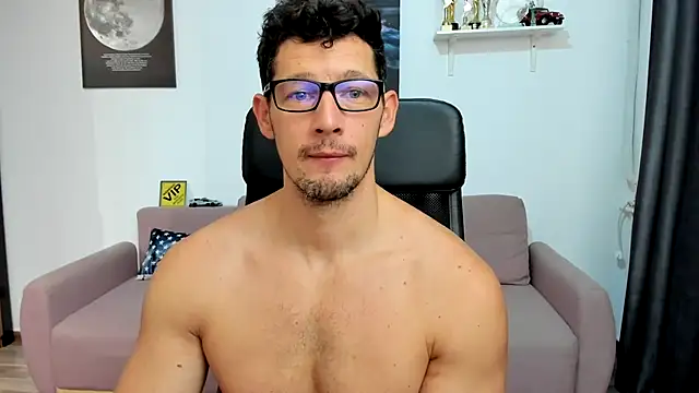 BrutusK08 online show from November 11, 2025, 8:36 am