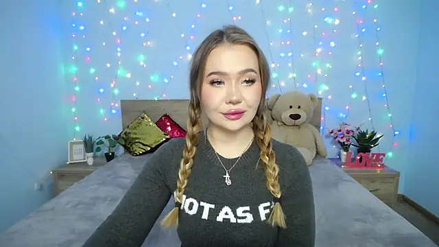 Snapshot of StacyYellig chatting on January 25, 2025, 8:10 pm StacyYellig online show from January 25, 2025, 8:10 pm