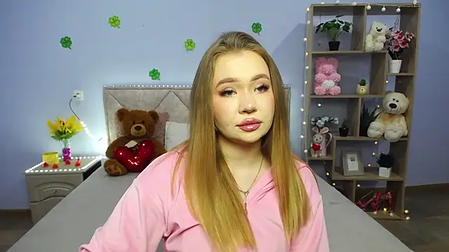 Snapshot of StacyYellig chatting on March 15, 2025, 11:39 pm StacyYellig online show from March 15, 2025, 11:39 pm