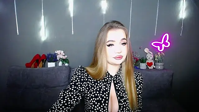 Snapshot of StacyYellig chatting on April 16, 2026, 10:23 pm StacyYellig online show from April 16, 2026, 10:23 pm