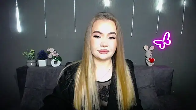 Snapshot of StacyYellig chatting on April 22, 2026, 8:10 pm StacyYellig online show from April 22, 2026, 8:10 pm
