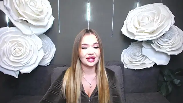 Snapshot of StacyYellig chatting on May 30, 2026, 9:23 pm StacyYellig online show from May 30, 2026, 9:23 pm