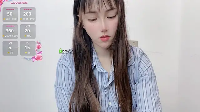 Snapshot of LIsha--170 chatting on February 19, 2025, 4:34 am LIsha--170 online show from February 19, 2025, 4:34 am