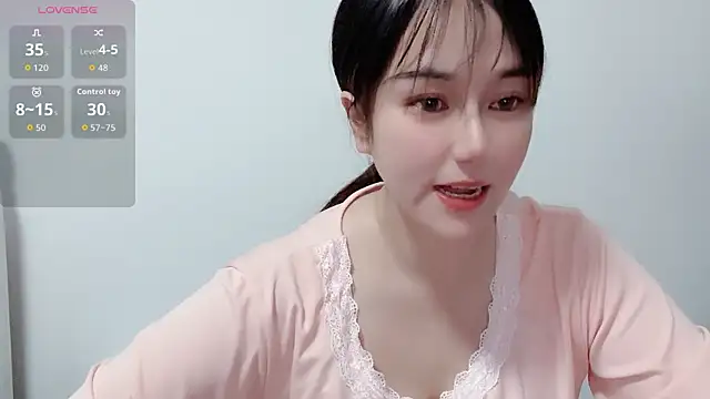 Snapshot of LIsha--170 chatting on April 8, 2026, 8:36 am LIsha--170 online show from April 8, 2026, 8:36 am