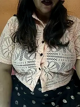 Snapshot of CUTE_SOPHIA- chatting on December 20, 2024, 6:45 pm CUTE SOPHIA- online show from December 20, 2024, 6:45 pm