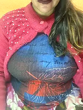 Snapshot of CUTE_SOPHIA- chatting on December 25, 2024, 7:24 pm CUTE SOPHIA- online show from December 25, 2024, 7:24 pm