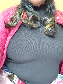 Snapshot of CUTE_SOPHIA- chatting on December 27, 2024, 9:43 pm CUTE SOPHIA- online show from December 27, 2024, 9:43 pm