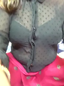 Snapshot of CUTE_SOPHIA- chatting on January 14, 2025, 7:32 pm CUTE SOPHIA- online show from January 14, 2025, 7:32 pm