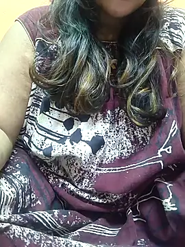 Snapshot of CUTE_SOPHIA- chatting on February 25, 2025, 10:39 pm CUTE SOPHIA- online show from February 25, 2025, 10:39 pm