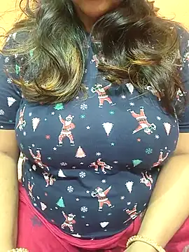 Snapshot of CUTE_SOPHIA- chatting on March 18, 2025, 8:04 pm CUTE SOPHIA- online show from March 18, 2025, 8:04 pm