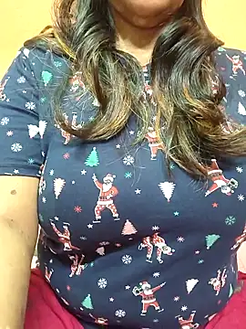 Snapshot of CUTE_SOPHIA- chatting on March 22, 2025, 4:45 am CUTE SOPHIA- online show from March 22, 2025, 4:45 am