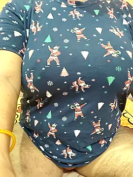 Snapshot of CUTE_SOPHIA- chatting on September 17, 2025, 10:44 pm CUTE SOPHIA- online show from September 17, 2025, 10:44 pm