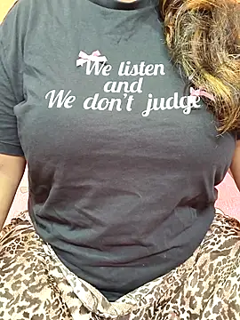 Snapshot of CUTE_SOPHIA- chatting on September 24, 2025, 12:47 am CUTE SOPHIA- online show from September 24, 2025, 12:47 am