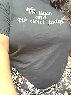 Snapshot of CUTE_SOPHIA- chatting on November 4, 2025, 10:36 am CUTE SOPHIA- online show from November 4, 2025, 10:36 am