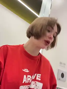 GroteskJane online show from February 2, 2026, 4:17 pm