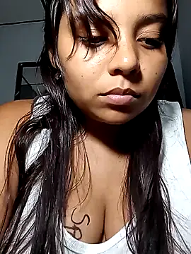 stefanie010 online show from February 2, 2025, 1:12 am