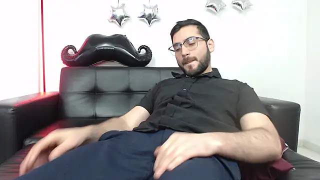 Snapshot of _Araboys_ chatting on September 13, 2025, 12:38 pm  Araboys  online show from September 13, 2025, 12:38 pm