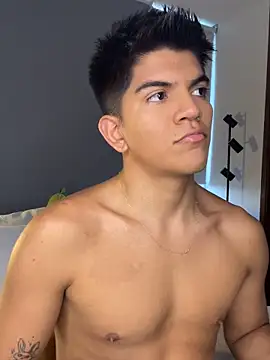 santiago 01 online show from March 27, 2026, 9:25 pm