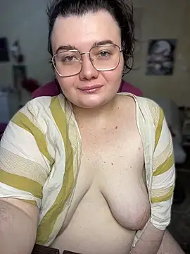 DenisHailey online show from July 4, 2026, 7:09 pm