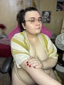 DenisHailey online show from July 21, 2026, 8:33 pm
