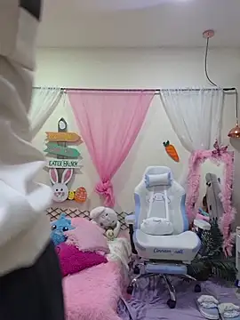 NaomiShimizu online show from April 8, 2026, 7:47 pm