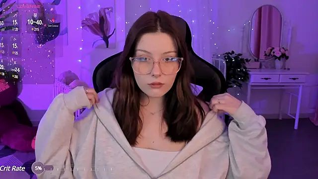 Snapshot of CoralineKeyns chatting on December 14, 2024, 5:18 am CoralineKeyns online show from December 14, 2024, 5:18 am