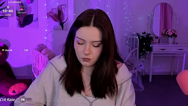 Snapshot of CoralineKeyns chatting on December 19, 2024, 8:45 am CoralineKeyns online show from December 19, 2024, 8:45 am