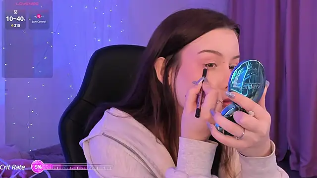 Snapshot of CoralineKeyns chatting on February 5, 2025, 5:09 am CoralineKeyns online show from February 5, 2025, 5:09 am